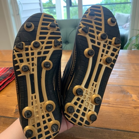 T13 soccer cleats ! - Picture 3 of 3